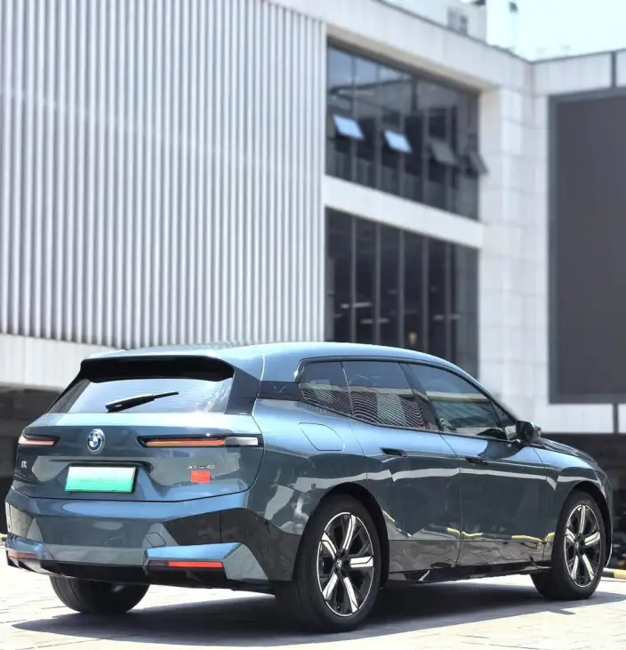 BMW iX 2022 Model xDrive40 – фото 3