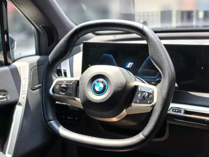 BMW iX 2022 Model xDrive40 – фото 7