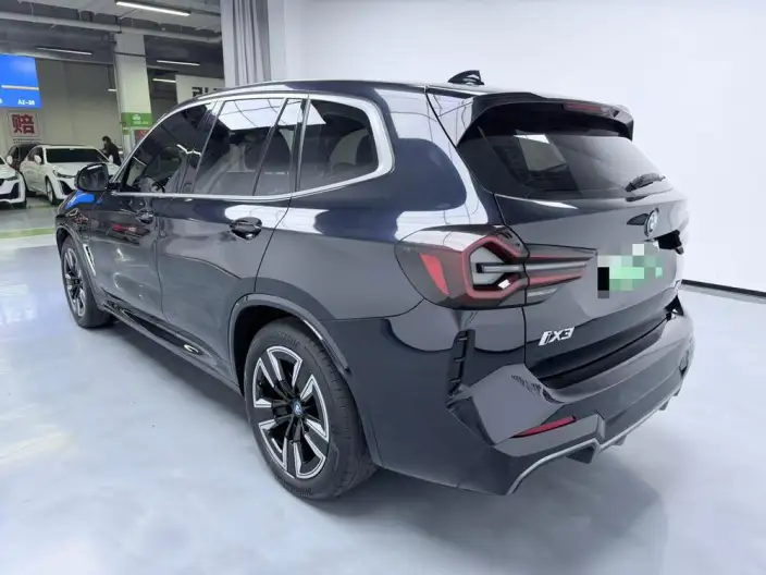 BMW iX3 2022 Model Leading Model – фото 5