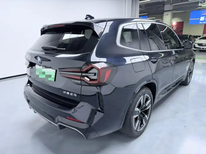 BMW iX3 2022 Model Leading Model – фото 7