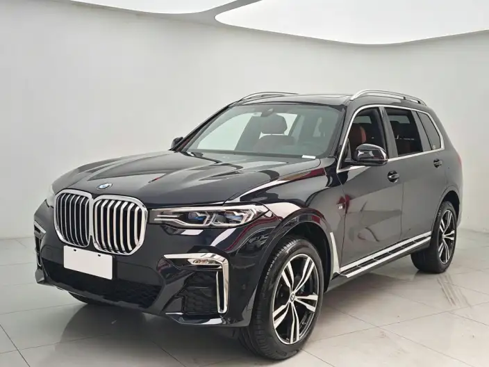 BMW X7 2022 Model xDrive40i Exclusive Model M Sports Set – фото 1
