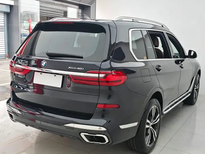 BMW X7 2022 Model xDrive40i Exclusive Model M Sports Set – фото 7