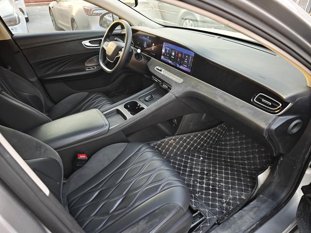 Roewe D7 DMH Раздел 2023 125 Beyond Edition – фото 6