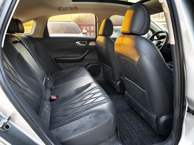 Roewe D7 DMH Раздел 2023 125 Beyond Edition – фото 7