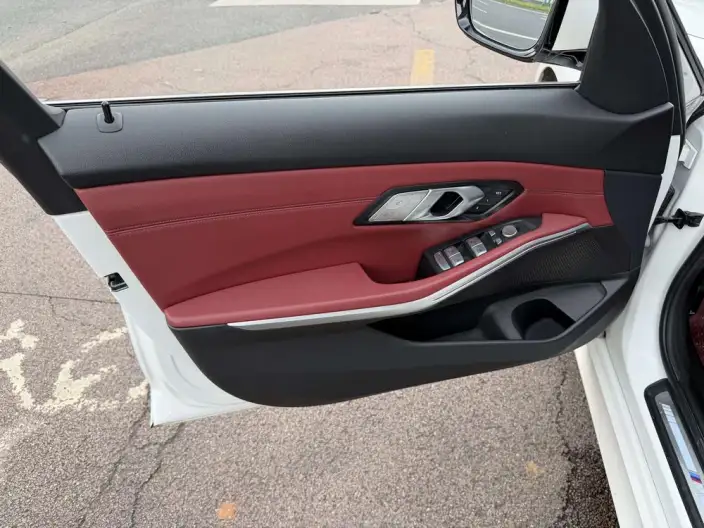 BMW 3 Series 2022 Model Facelift 325i M Sports Set – фото 6