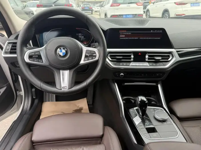 BMW 3 Series 2022 Model 320Li M Sports Set – фото 8