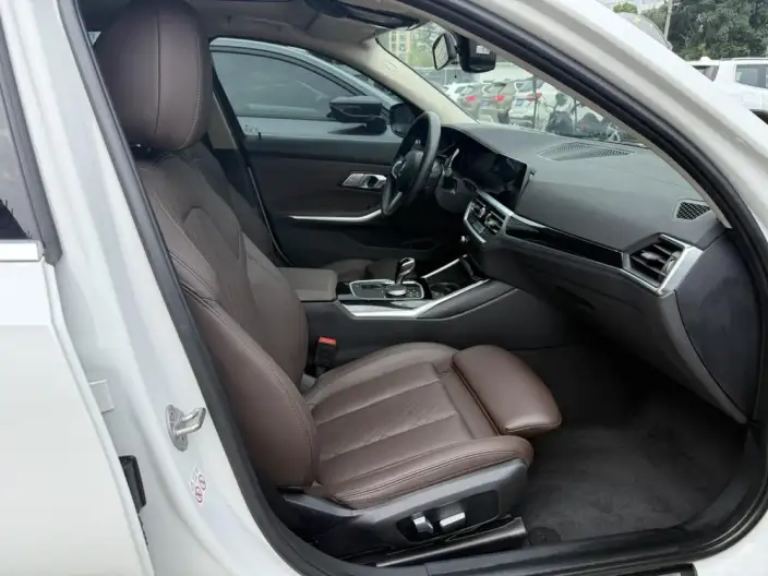 BMW 3 Series 2022 Model 320Li M Sports Set – фото 10