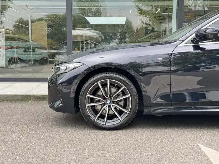BMW 3 Series 2023 Model 325Li xDrive M Sports Set – фото 8