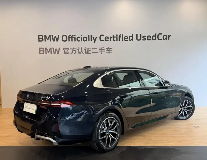 BMW i5 2025 Model eDrive40L M Sports Set – фото 4
