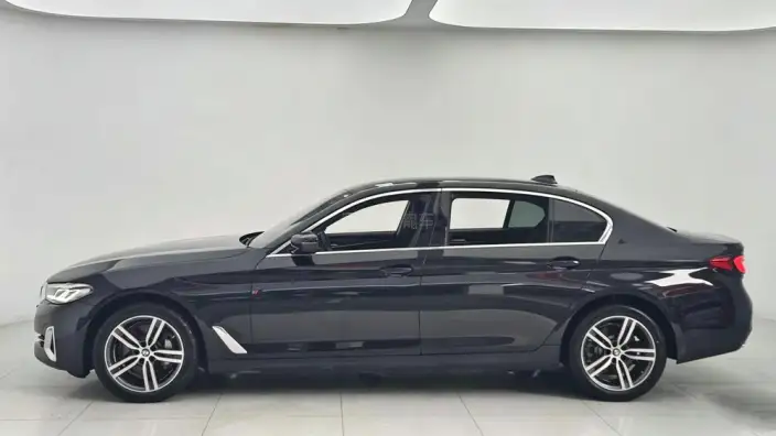 BMW 5 Series 2022 Model 530Li Leading Model Luxury Set – фото 4