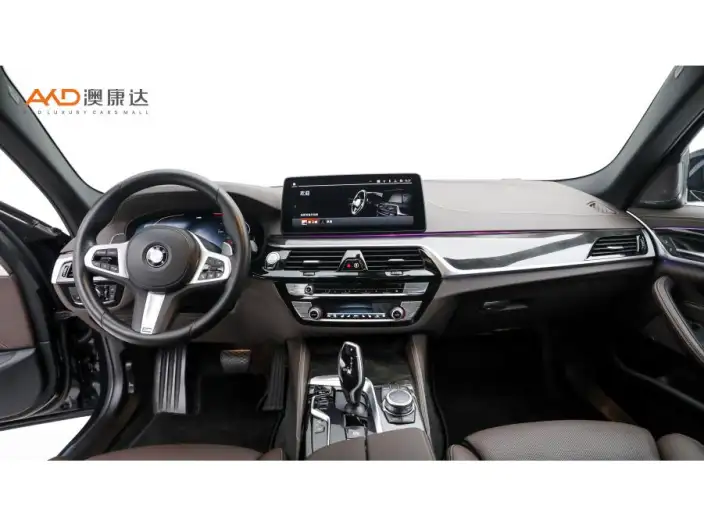BMW 5 Series 2022 Model Facelift 530Li Exclusive Model M Sports Set – фото 5