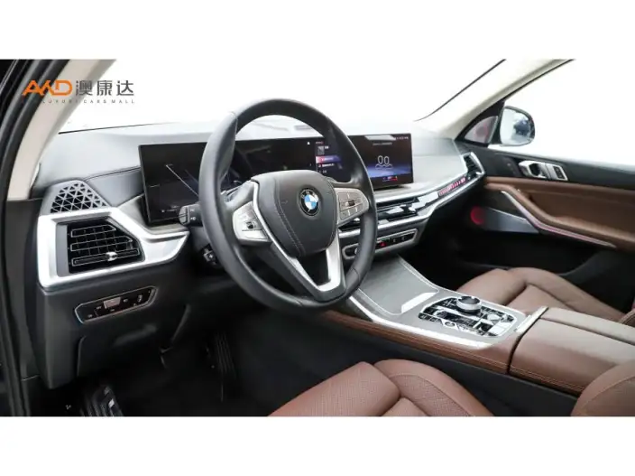 BMW X7 2023 Model xDrive40i Leading Model Luxury Set – фото 6