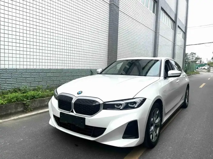 BMW i3 2025 Model eDrive35L – фото 1