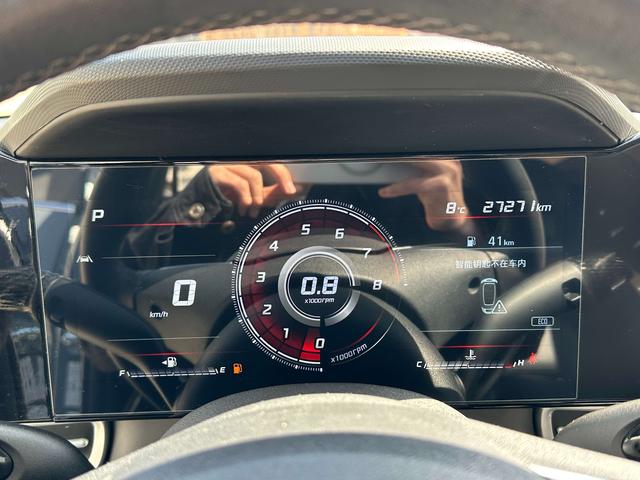 Hyundai Elantra 2022 1.5L CVT LUX Premium – фото 17