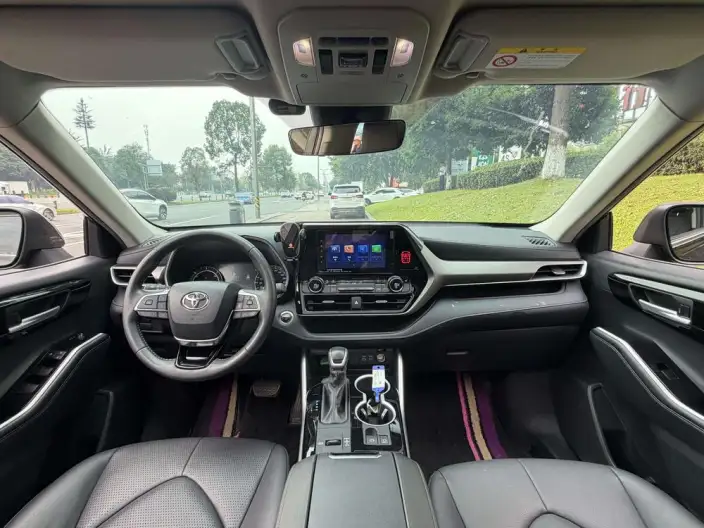 Toyota Highlander 2023 Model Hybrid 2.5L 4WD Deluxe Edition 7 seat – фото 7