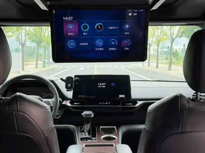Granvia 2024 Model Intelligent Hybrid 2.5L 4WD Noble PLUS Edition – фото 8