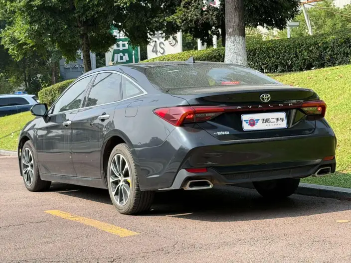 Toyota Avalon 2023 Model 2.0L CVT Deluxe Edition – фото 4