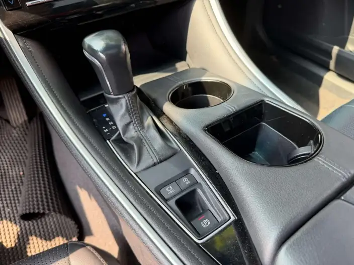 Toyota Avalon 2023 Model 2.0L CVT Deluxe Edition – фото 10