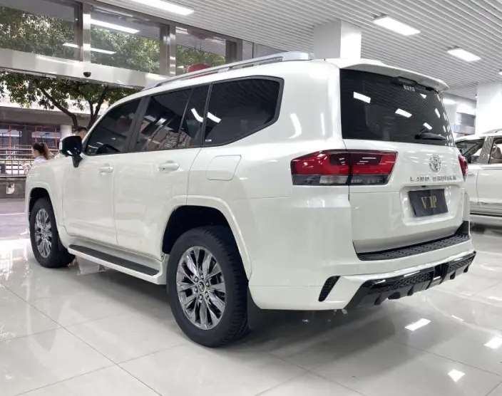 Land Cruiser (import 2024 Model 4.0L Automatic 4WD 7 seat Parallel Imported – фото 4