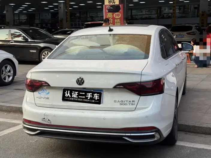 Volkswagen Sagitar 2023 Model 300TSI DSG Beyond Edition – фото 4