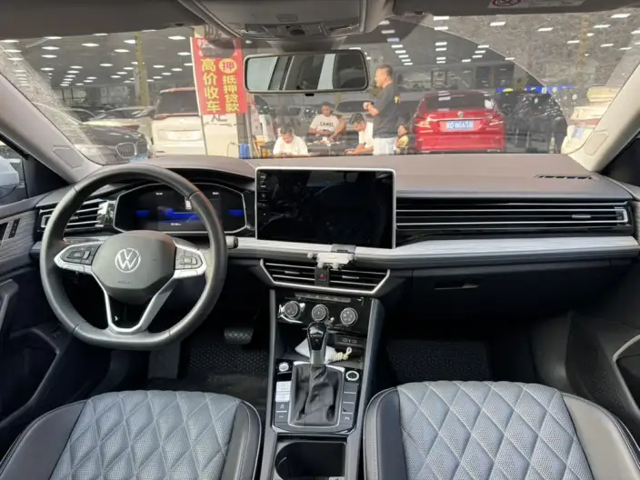 Volkswagen Sagitar 2023 Model 300TSI DSG Beyond Edition – фото 5