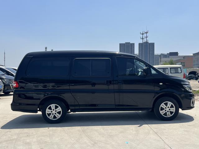 Dongfeng Lingzhi 2022 M5L 1.6L 7-seater Practical