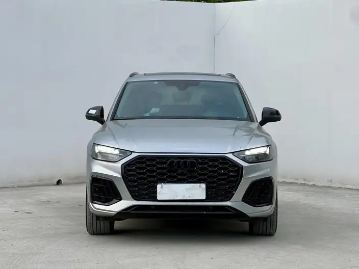Audi Q5L 2022 Model 45T Luxury Dynamic Model – фото 2