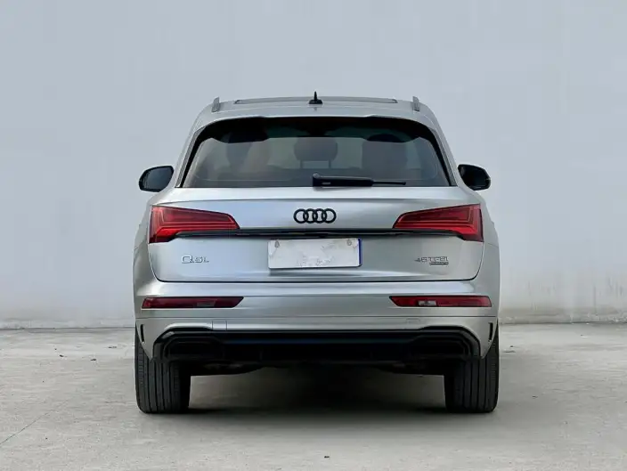 Audi Q5L 2022 Model 45T Luxury Dynamic Model – фото 5