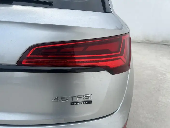 Audi Q5L 2022 Model 45T Luxury Dynamic Model – фото 8