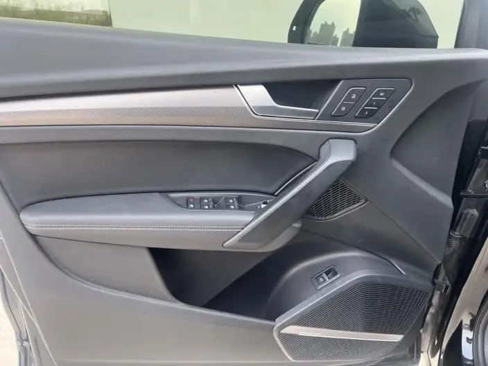 Audi Q5L 2022 Model 45T Luxury Dynamic Model – фото 9