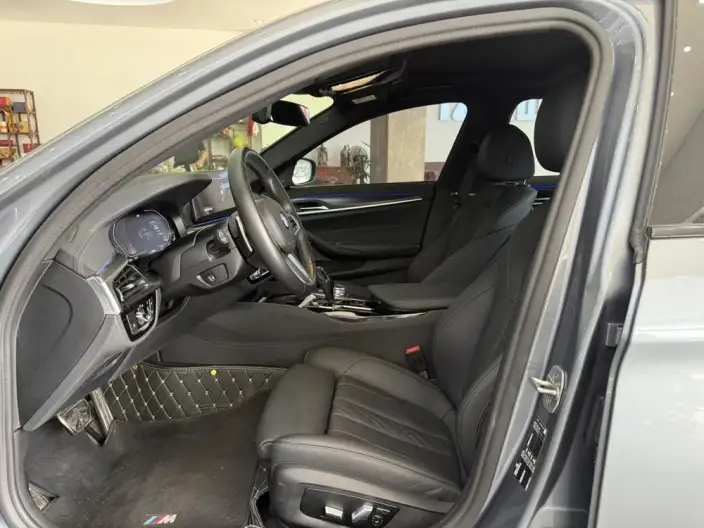 BMW 5 Series Imported 2022 Model 530i M Sports Set – фото 8