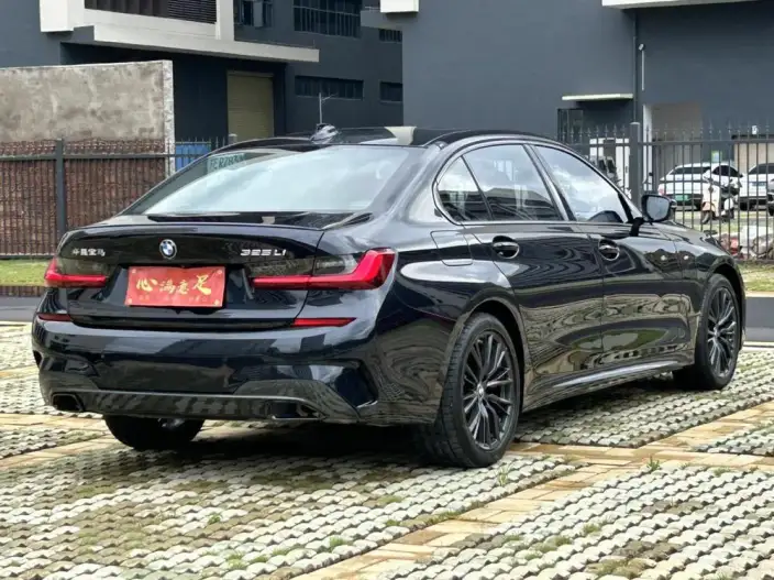 BMW 3 Series 2022 Model 325Li M Sports Night Set – фото 6