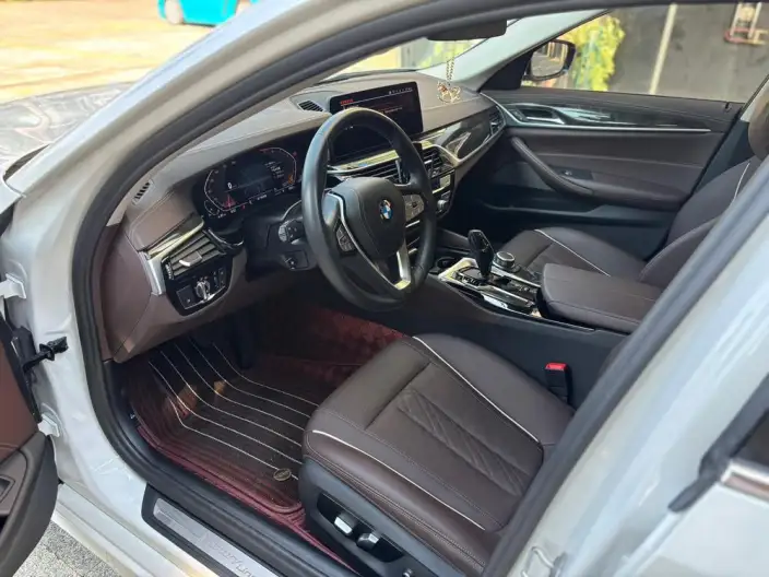 BMW 5 Series 2022 Model 525Li Luxury Set – фото 8