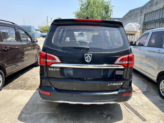 Baojun 730 2016 1.5T Manual Luxury 7-seat – фото 4