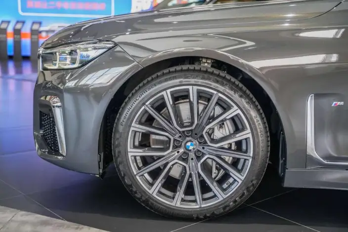 BMW 7 Series 2019 Model Facelift 750Li xDrive V8 M Sports Set – фото 5