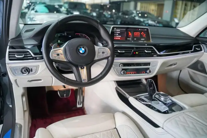 BMW 7 Series 2019 Model Facelift 750Li xDrive V8 M Sports Set – фото 6