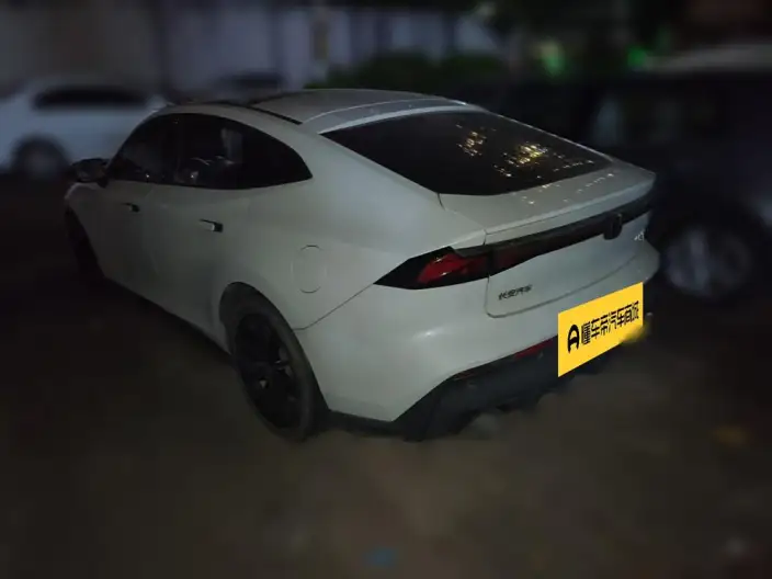 Changan UNI-V 2022 Model 1.5T Noble Model – фото 4