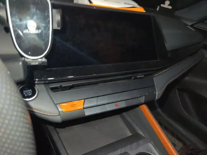 Changan UNI-V 2022 Model 1.5T Noble Model – фото 8