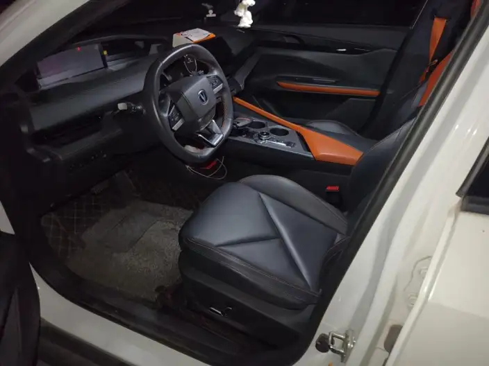 Changan UNI-V 2022 Model 1.5T Noble Model – фото 10