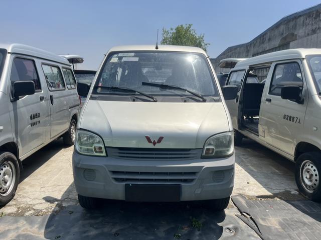 WULING Sunshine 2013 модификация 1.0L Manual Basic