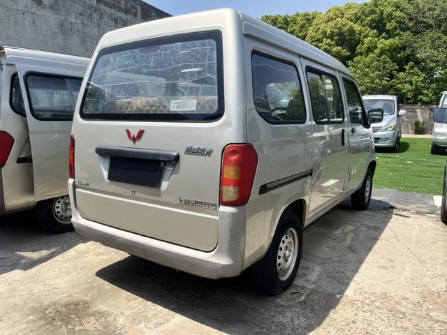 WULING Sunshine 2013 модификация 1.0L Manual Basic