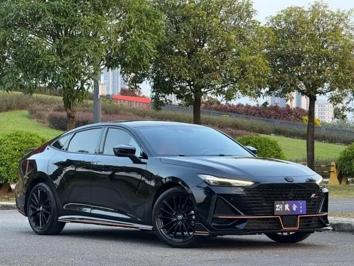 Changan UNI-V 2023 Model 1.5T Sports Edition – фото 3