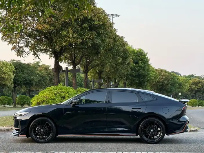 Changan UNI-V 2023 Model 1.5T Sports Edition – фото 4