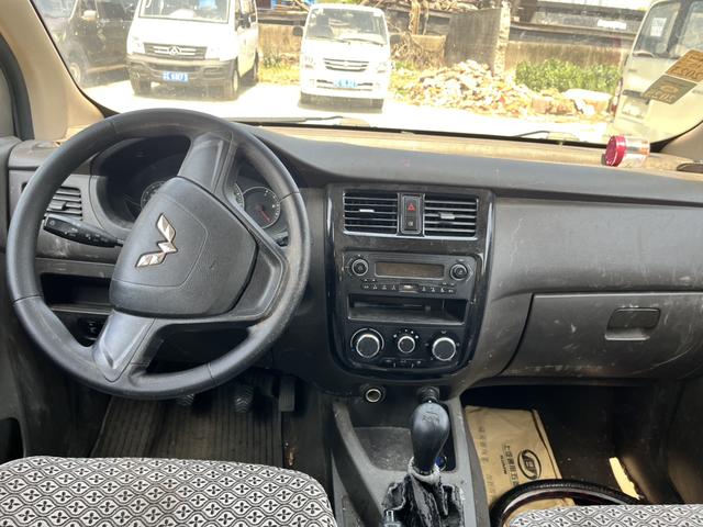 Wuling Rongguang V 2016 модификация 1.5L Standard type – фото 11