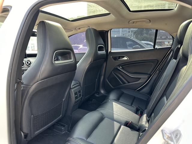 Mercedes-Benz GLA 2016 GLA 200 Dynamic – фото 8