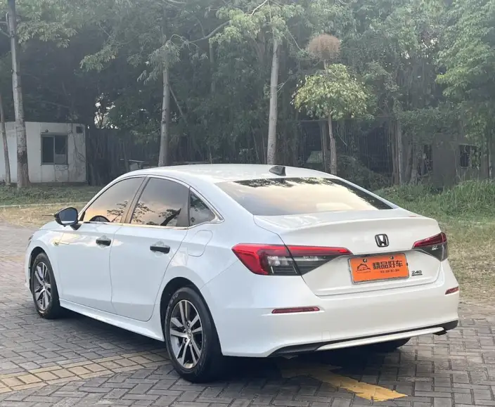 Honda Civic 2023 Model 240TURBO CVT Momentum Edition – фото 4