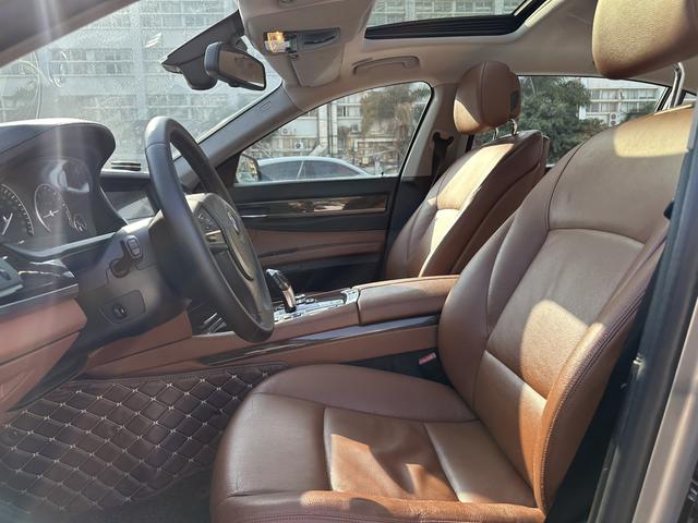 BMW 7 Series 2009 740Li Advantage – фото 8
