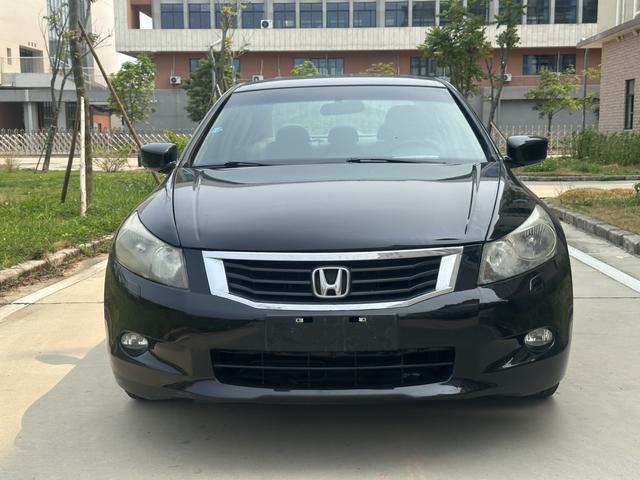 Honda Accord 2010 модификация 2.4L LX – фото 2