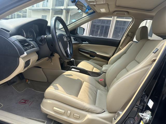 Honda Accord 2010 модификация 2.4L LX – фото 7