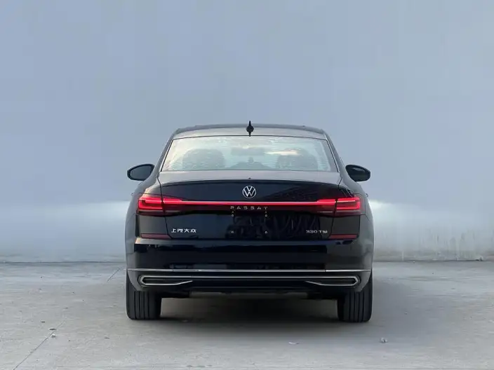 Volkswagen Passat 2023 Model Facelift 330TSI Deluxe Edition – фото 5